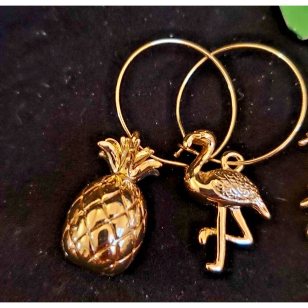 Lilly Pulitzer Wine Glass Charms - Gold Flamingo, Palm Tree, Fish, & PIneapple - Picture 5 of 8